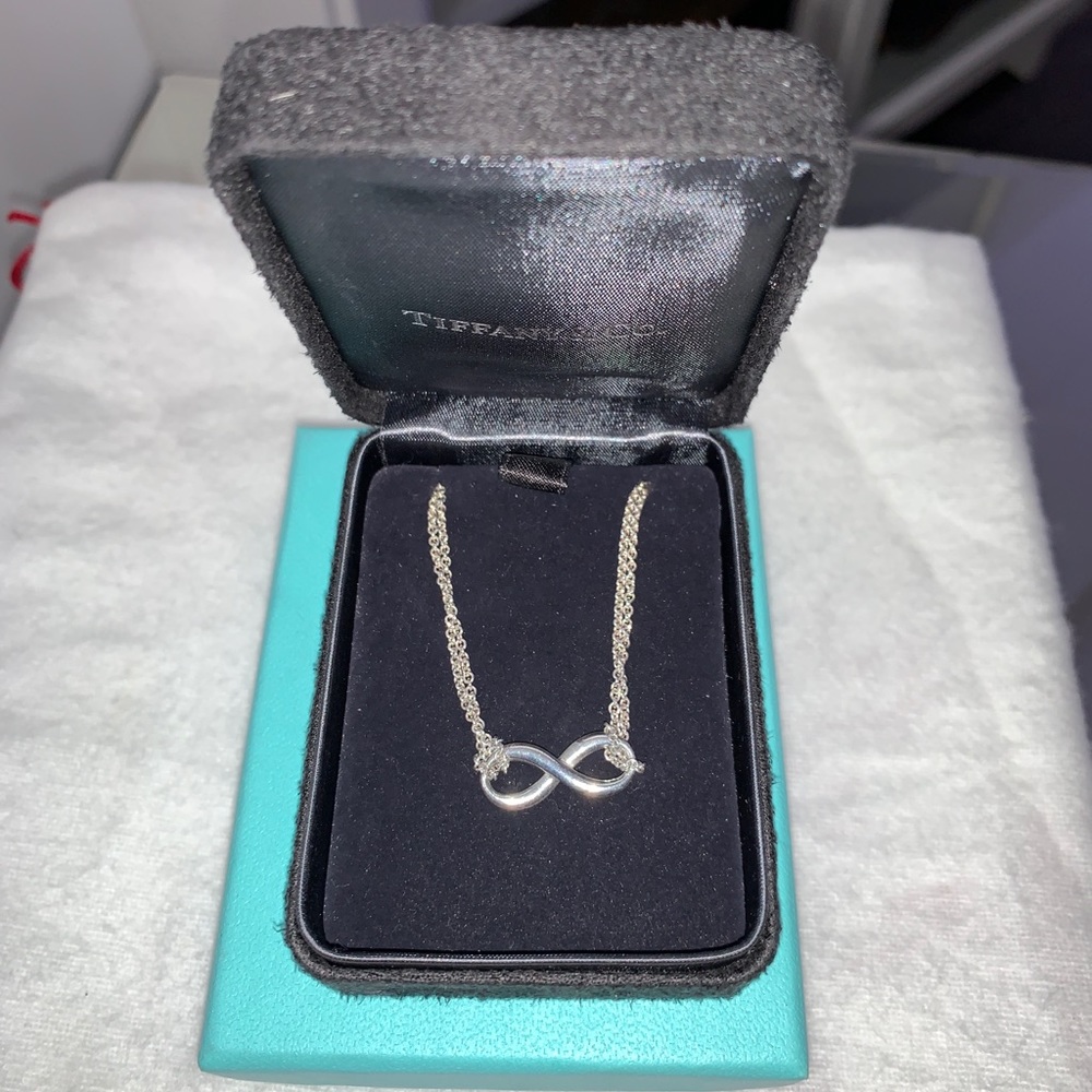 Tiffany & Co Infiniti Pendant Necklace